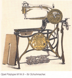Schuhmacher- Nähmaschine aus dem Buch
"Adam Opel" von Hans Pohl.